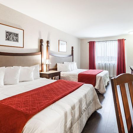 Hotel Ambassadeur Et Suites Québec Kültér fotó
