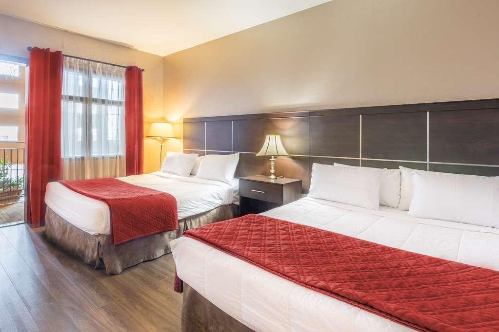 Hotel Ambassadeur Et Suites Québec Szoba fotó
